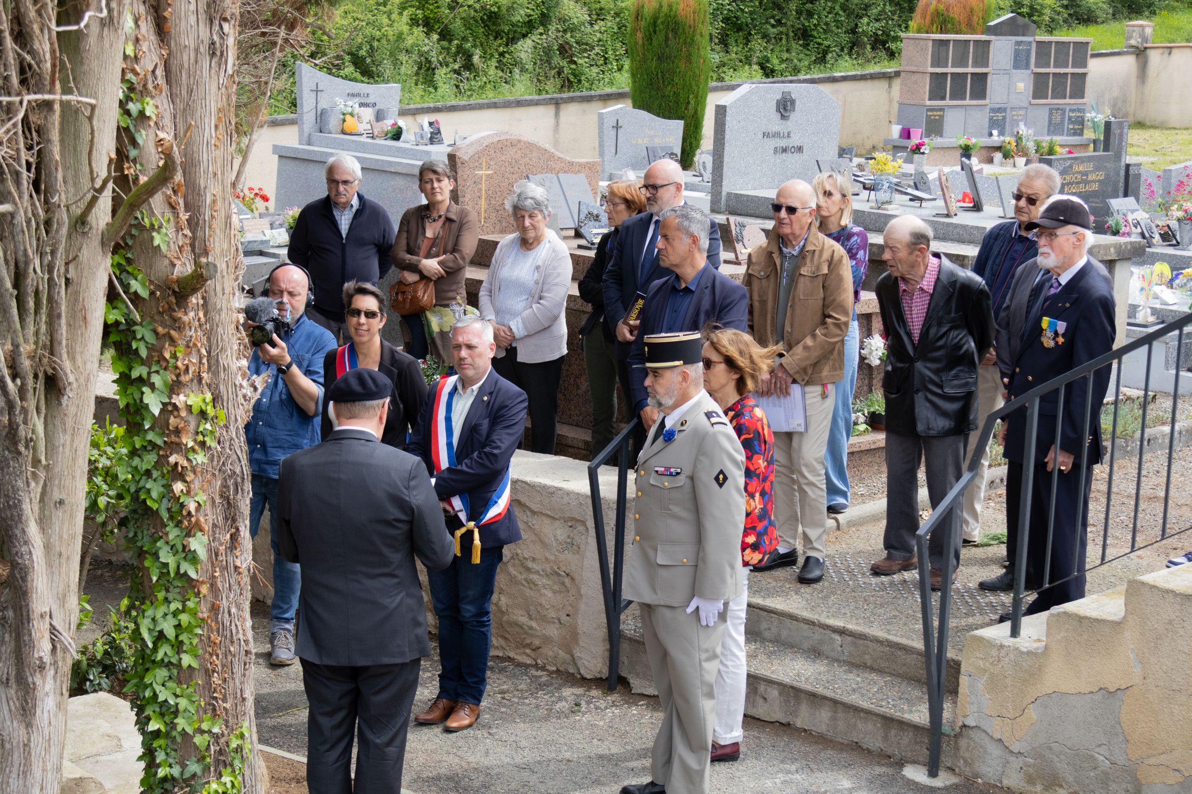 Les Anciens combattants de Duran-Castin, des membres de l'ASPAD très attentifs aux discours.