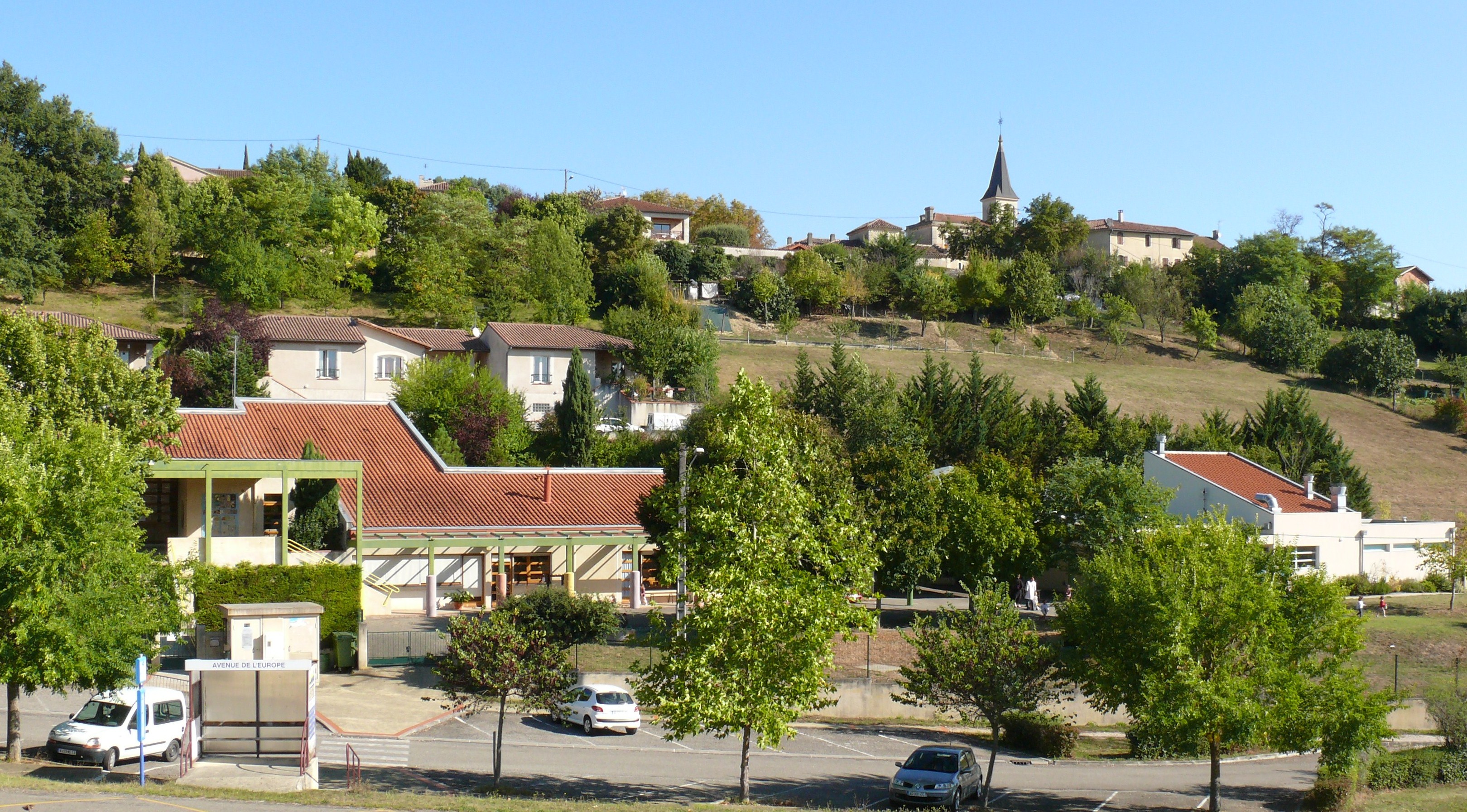 Groupe scolaire de Duran.JPG
