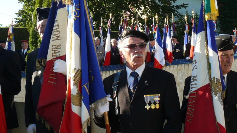 PAVIE Hommage rendu aux 88 victimes tombées lors de la guerre d'Algérie