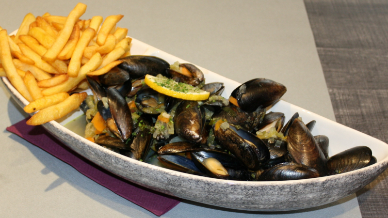 MAIGNAUT TAUZIA Soirée moules-frites