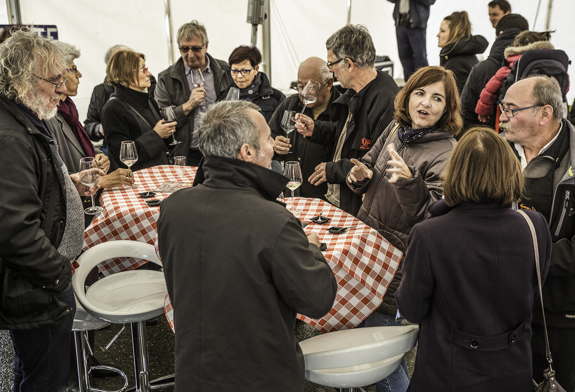 Accueil avec un verre de vin 1bis 211115.jpg