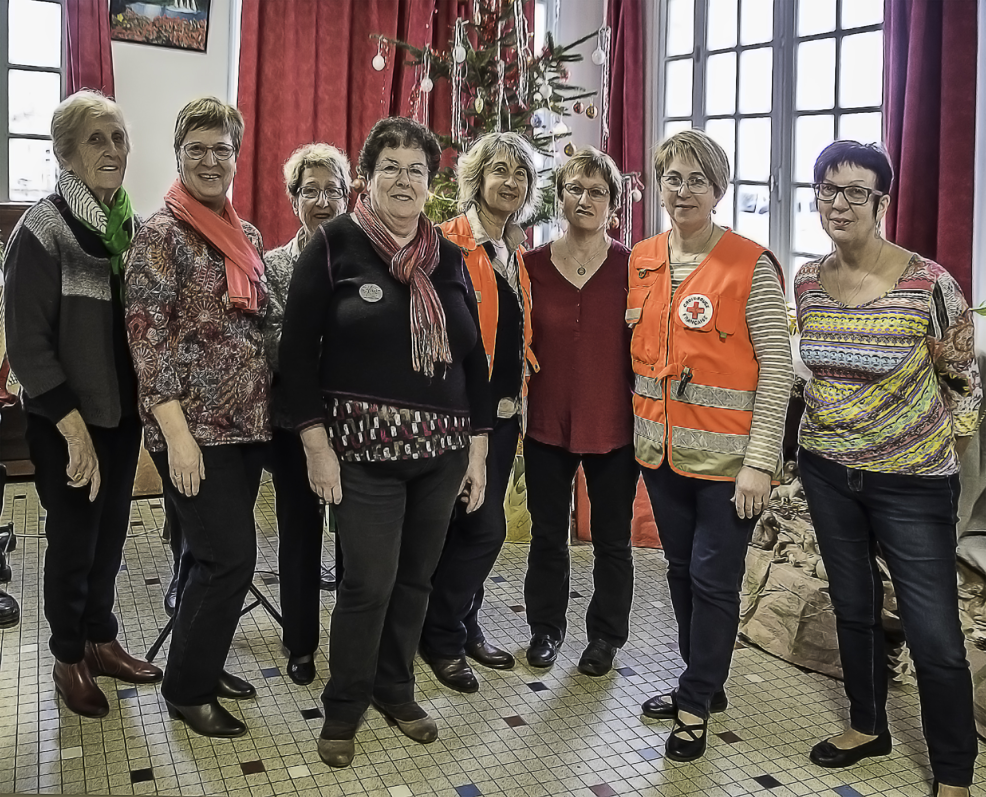 Les bénévoles Croix-Rouge et autres 1bis 081215.jpg