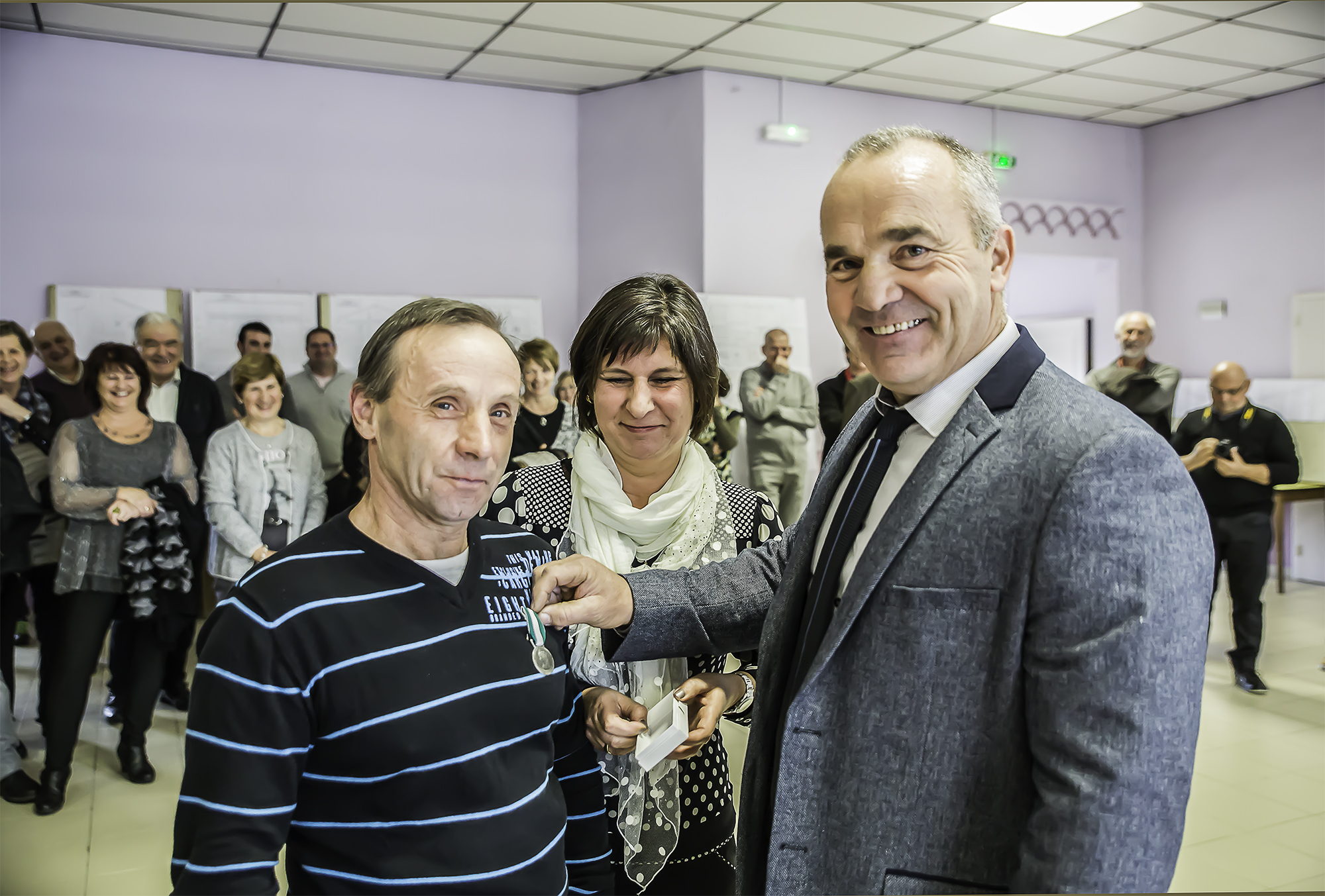 5 Remise de médaille1bis 100116.jpg