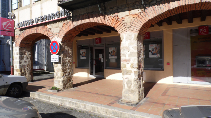 La Caisse d'épargne quitte Plaisance