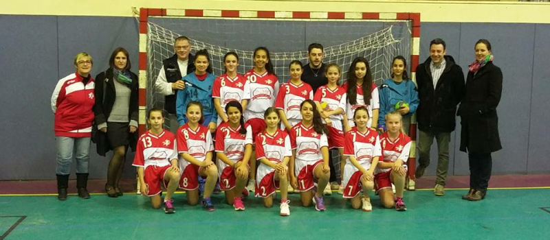 CONDOM / HANDBALL /