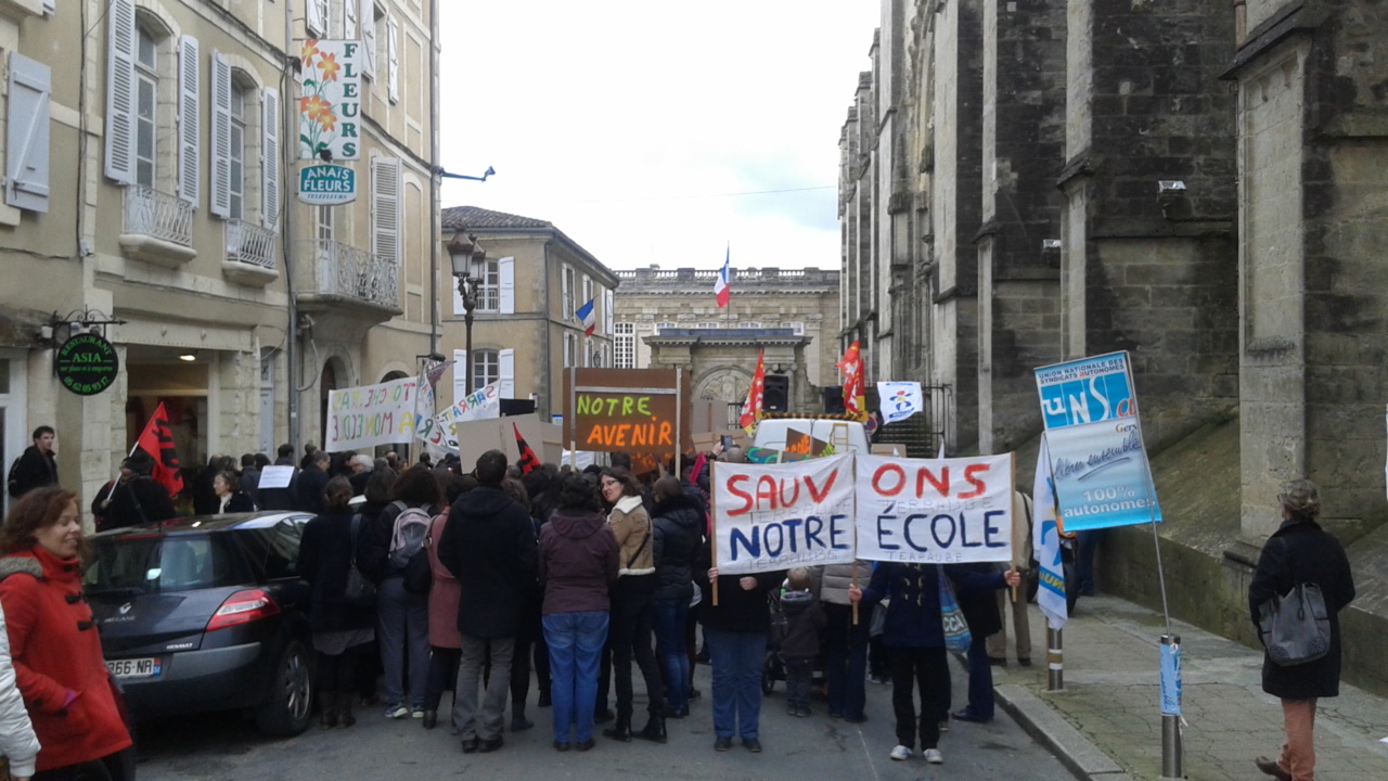 Jeudi 10 mars, devant la préfecture d'Auch, Terraube ne baisse pas les bras.