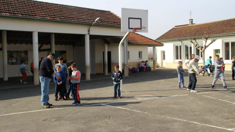 Cazaubon : Les enfants découvrent les jeux traditionnels gascons