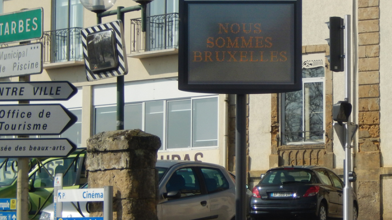 Mirande proche de ses amis belges