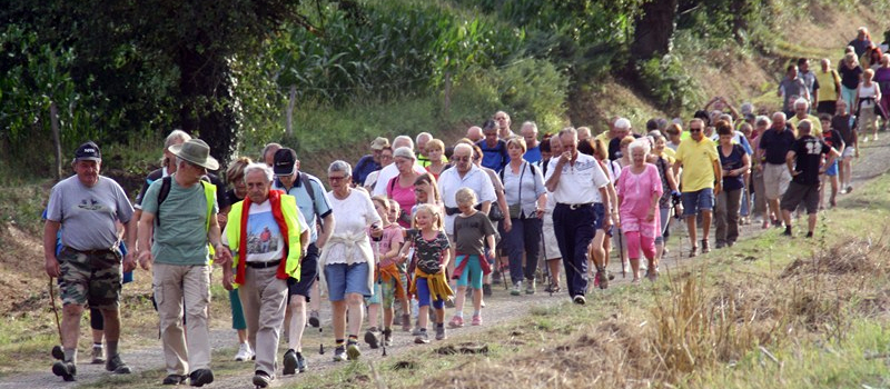 Miélan, la marche gourmande en route.