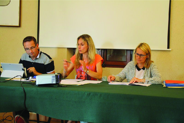 Trésorier, présidente, secrétaire adjointe de l’association.
   
