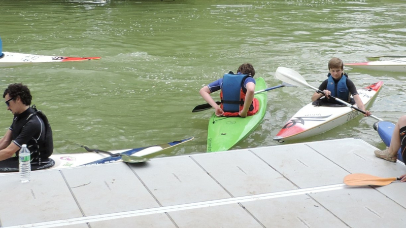 Un ponton sur la Baïse pour les kayakistes 