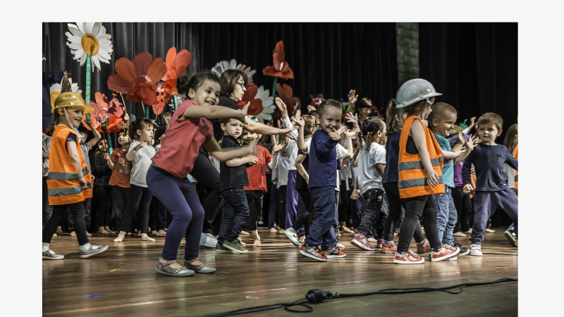 Nogaro: la maternelle en fête offre un spectacle vif et coloré
