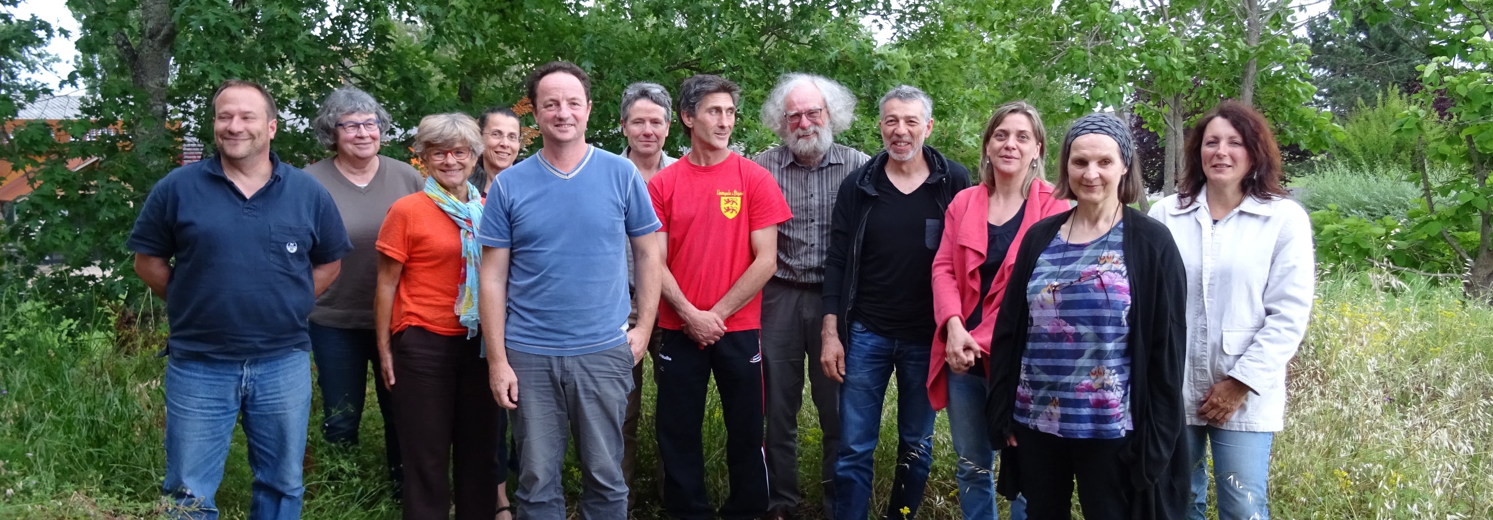 12 des 16 nouveaux administrateurs de l'association Pierre et Terre Crédit Photo Marie Chavanne