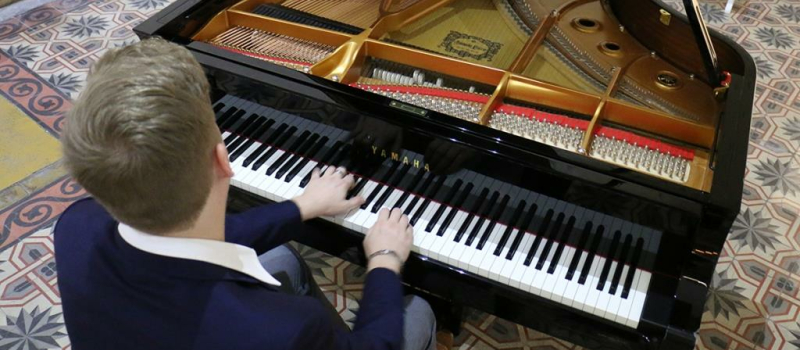 Apero concert à Memento :  piano solo et jazz moderne 