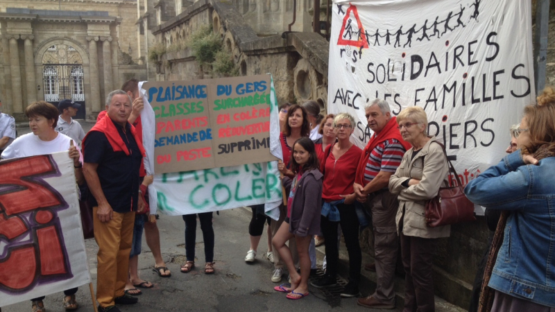 Contre la fermeture d'une classe a Plaisance 