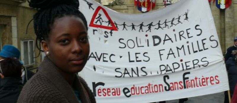 Une éclaircie pour les jeunes lycéennes expulsables