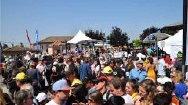 Festivité au  Tour