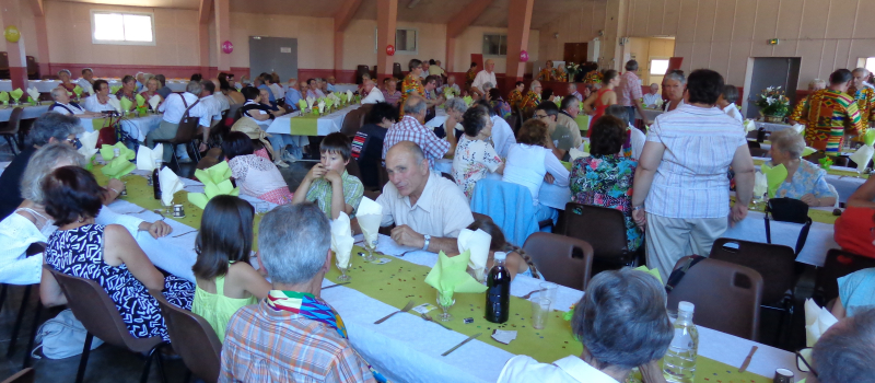 Une fête haute en couleurs et en joie pour le Père Ambroise
