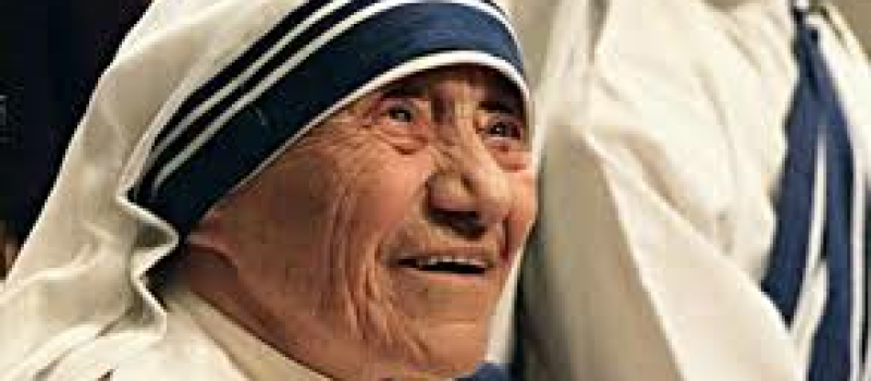 Mère Térésa devient Sainte Térésa de Calcutta