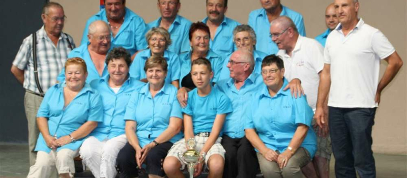 Castelnau : Champions de la coupe de France des clubs de Quilles
