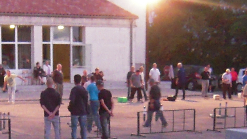 L’association des Quilles et Maillets anime la place des Pyrénées 