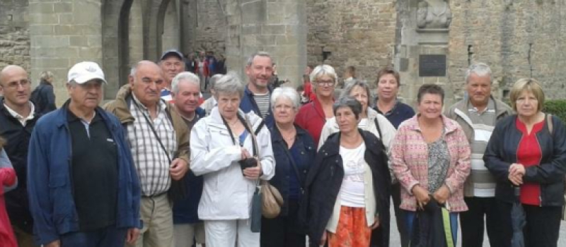 Les randonneurs de Lagardère à l’assaut de la cité de  Carcassonne
