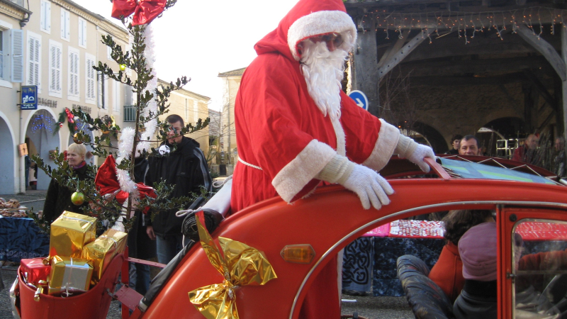 SAINT CLAR - Marché de Noël et fête de l'arbre dimanche  4 Décembre