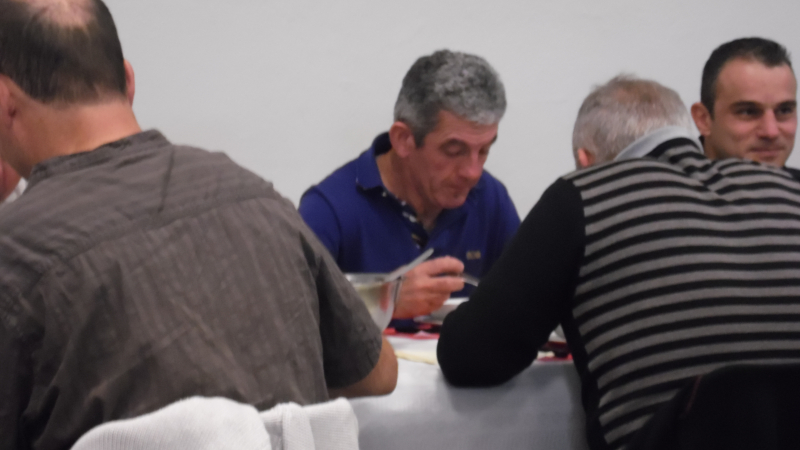 Plus de soixante convives a Jû-Belloc au repas des pécheurs 