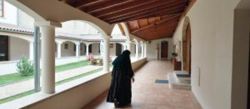  Jusqu’aux oreilles du Vatican
