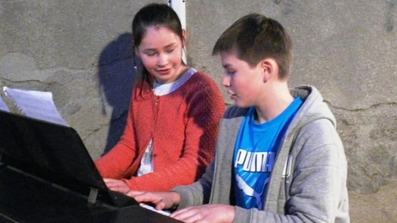 L'école de musique de Pavie se décentralise sur la place de la mairie