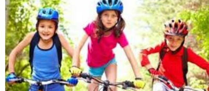 Moins de 12 ans à vélo : casque agréé obligatoire