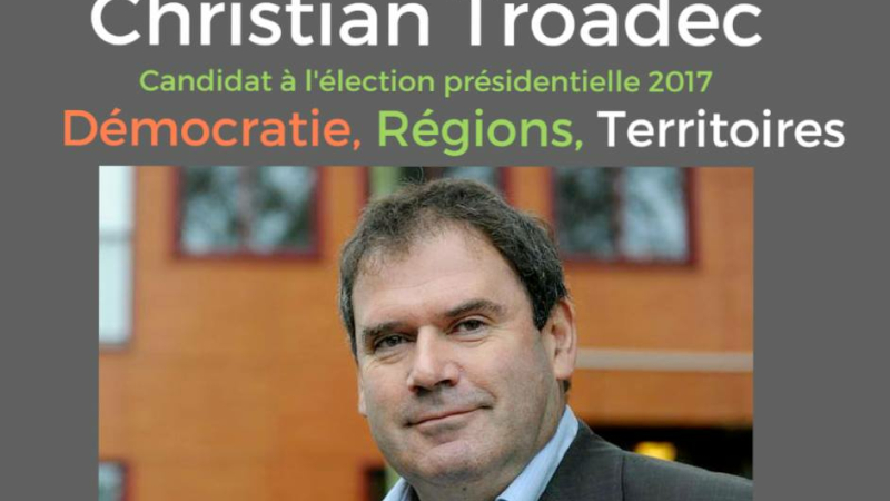  Christian Troadec  pour le maintien de la maternité de Decazeville