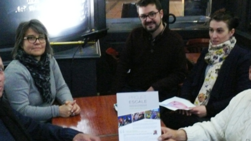 L'association Escale de Graulhet est venue à la rencontre de Omar Bouyoucef et a présenté son projet sportif et culturel