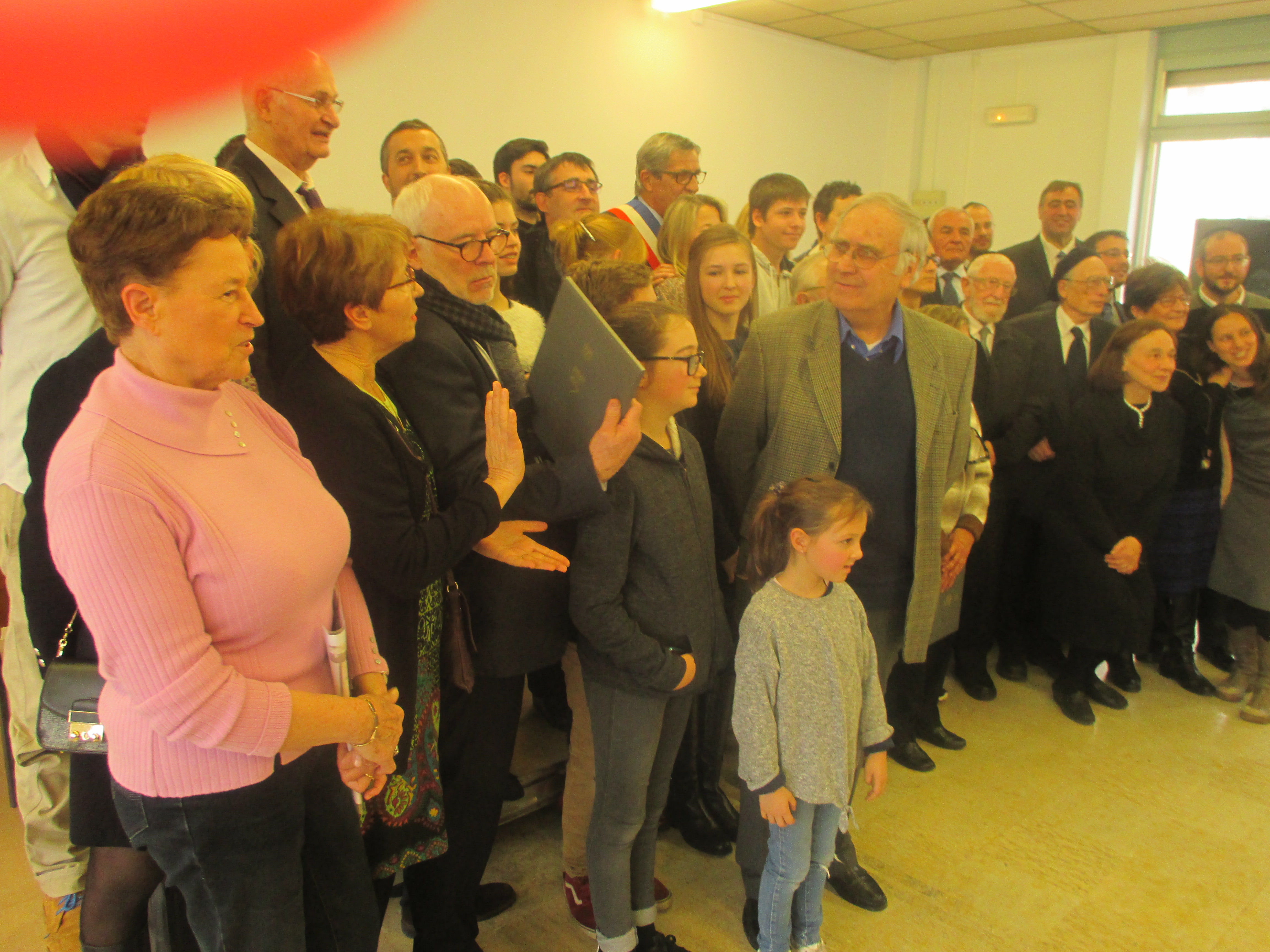 Le groupe des familles et des personnalités