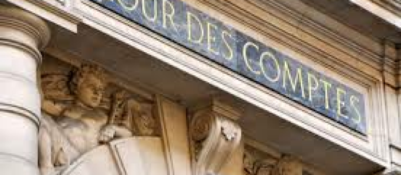 La Cour des comptes dénonce une gestion coûteuse et défaillante des impôts locaux