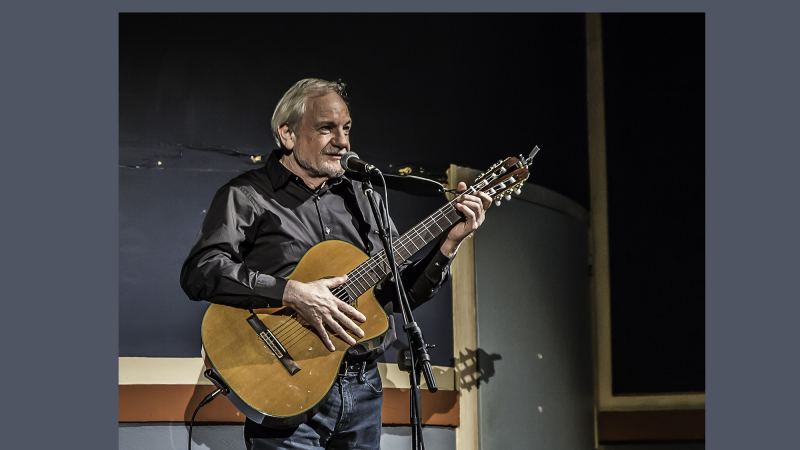 Termes-d’Armagnac – Hubert chante Brassens