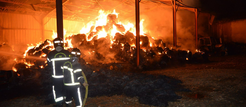 MONFERRAN-SAVÈS,  FEU DE HANGAR