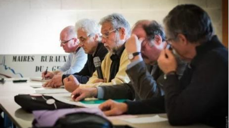 Maires ruraux : défendre la ruralité et l’échelon communal