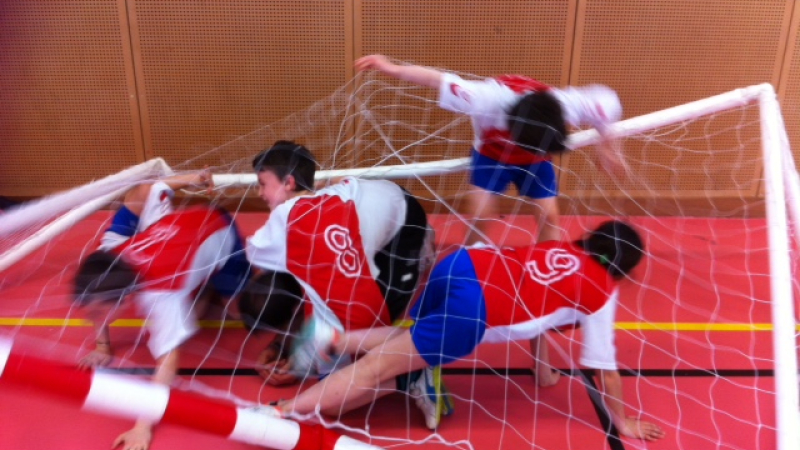Condom - Handball