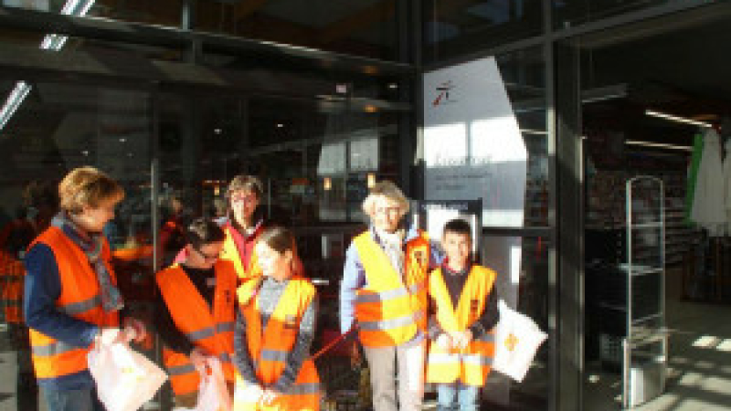Cazaubon : Les collégiens collectent pour  la Banque alimentaire