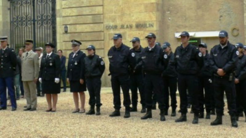 Préfecture du Gers : L'hommage au policier Xavier Jugelé