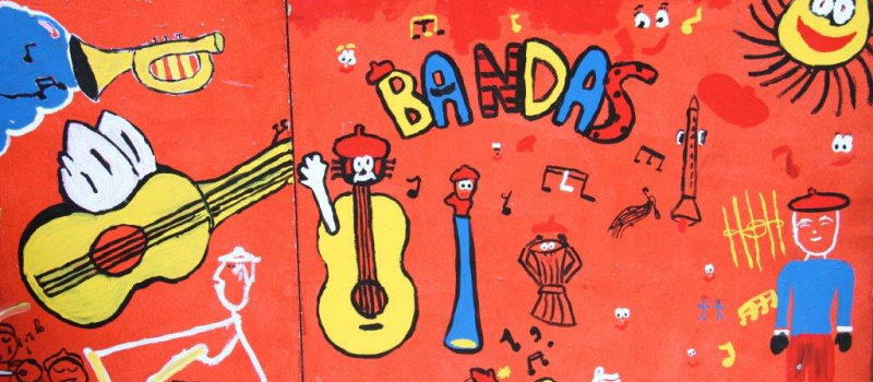 Bandas : des vitrines aux décors musicaux