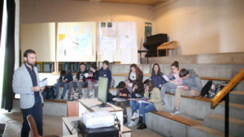 Cazaubon : Les Compagnons du devoir ont rencontré les collégiens