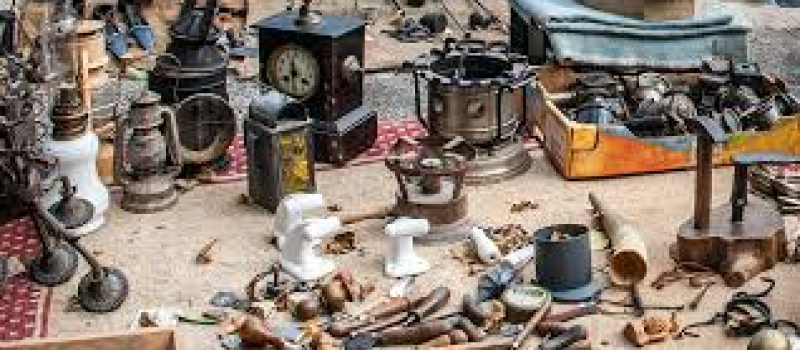 Brocante et vides greniers en juin