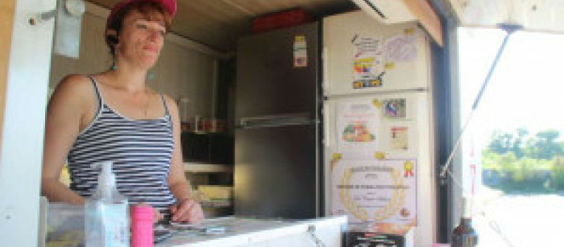 Estang , Nogaro, Condom : Sabine De Castro  a ouvert la Tour de Pizz
