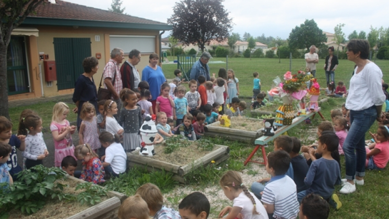 PAVIE-Visite du jury des écoles fleuries