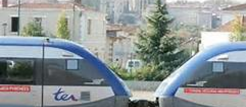 Auch Collision entre un TER et un véhicule de la gendarmerie