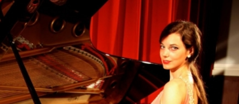 Auch : MEMENTO accueille lors d'un apéro-concert la pianiste Axia Marinescu mercredi 2 août à 18 h 30