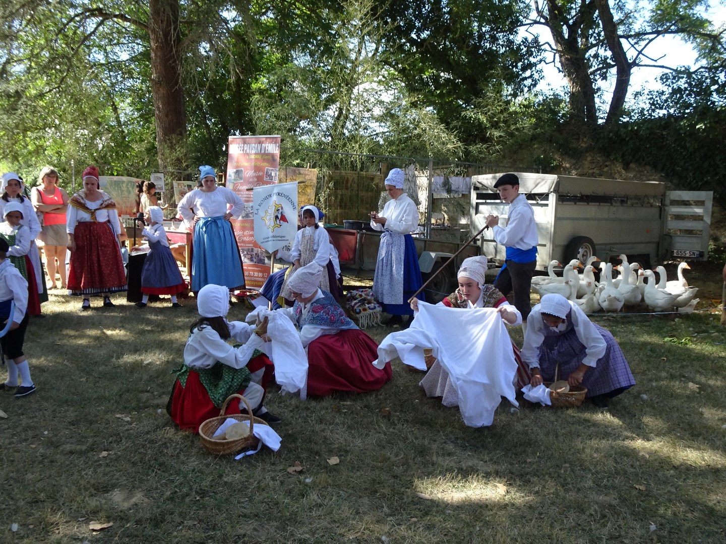 De jeunes danseurs pour perpétuer les traditions!