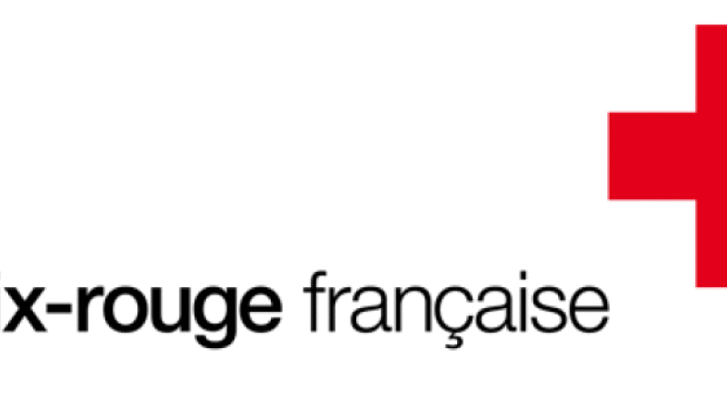Auch - Braderie géante de la Croix Rouge